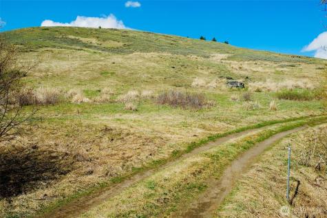 61 Janet Marie Road Oroville WA 98844