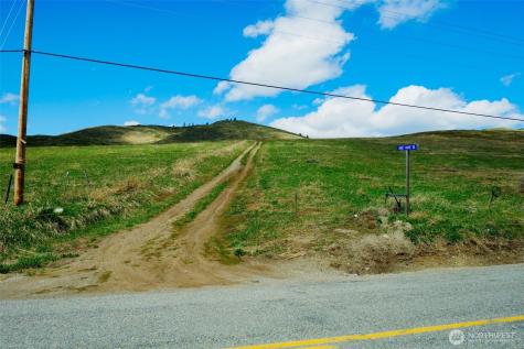 61 Janet Marie Road Oroville WA 98844