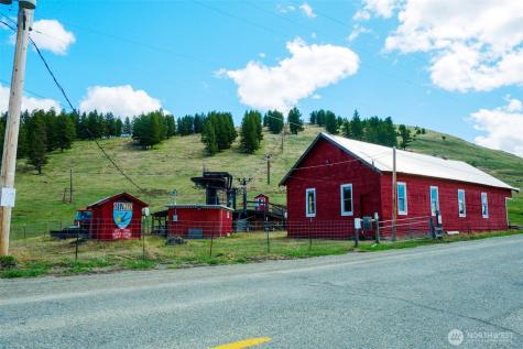 61 Janet Marie Road Oroville WA 98844