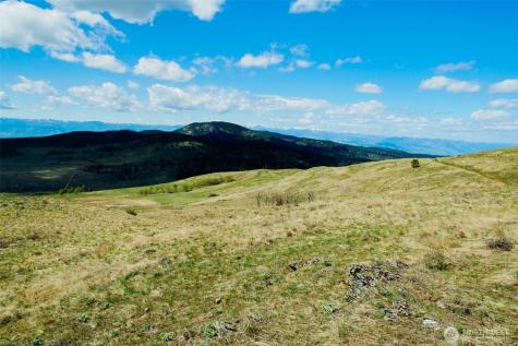 61 Janet Marie Road Oroville WA 98844