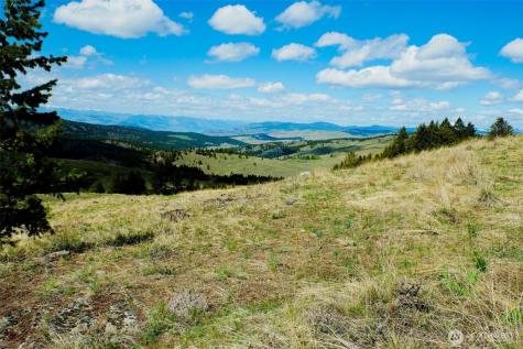 61 Janet Marie Road Oroville WA 98844