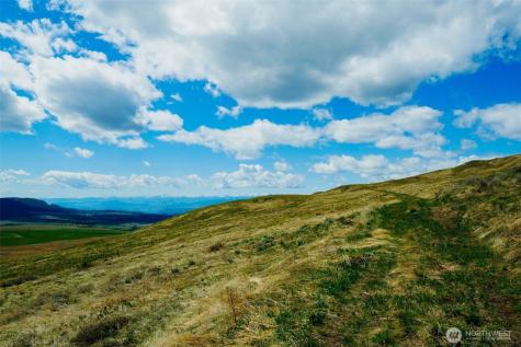 61 Janet Marie Road Oroville WA 98844