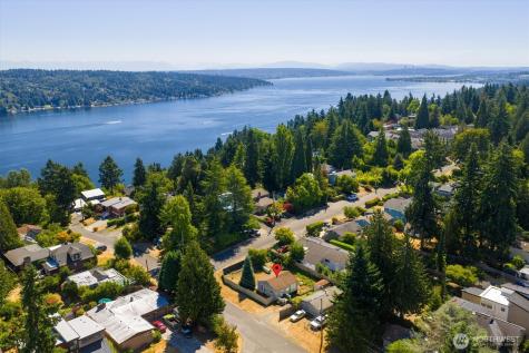 13757 39th Avenue NE Seattle WA 98125