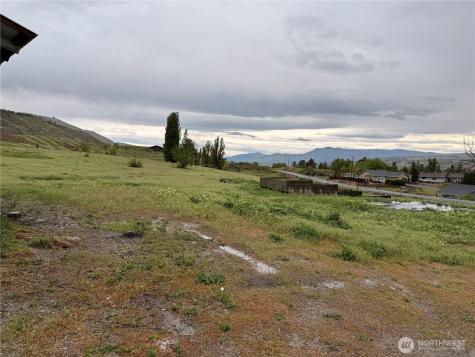 2677 W Malaga Road Malaga WA 98828