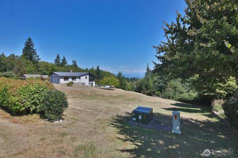 0 Xxx Hilltop Drive Clinton WA 98236