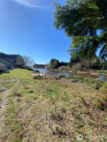 135 Duck Lake Drive NE Ocean Shores WA 98569