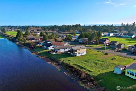 555 Canal Drive NE Ocean Shores WA 98569