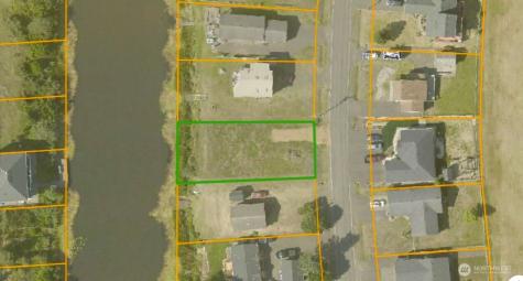 555 Canal Drive NE Ocean Shores WA 98569