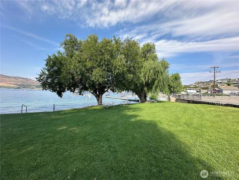 211 Pinnacle Place Chelan WA 98816