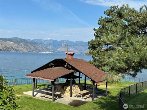 211 Pinnacle Place Chelan WA 98816