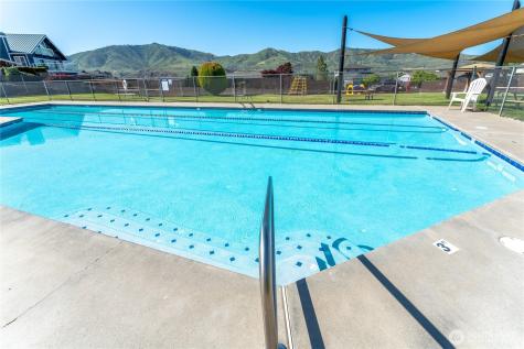 211 Pinnacle Place Chelan WA 98816