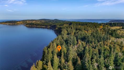 16 S Nugent Road Lummi Island WA 98262