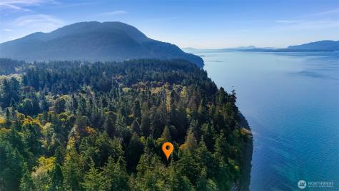 16 S Nugent Road Lummi Island WA 98262