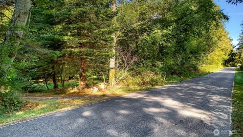 16 S Nugent Road Lummi Island WA 98262