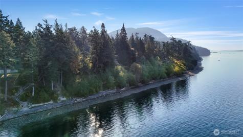 16 S Nugent Road Lummi Island WA 98262