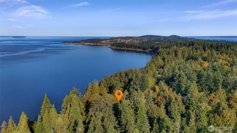 16 S Nugent Road Lummi Island WA 98262