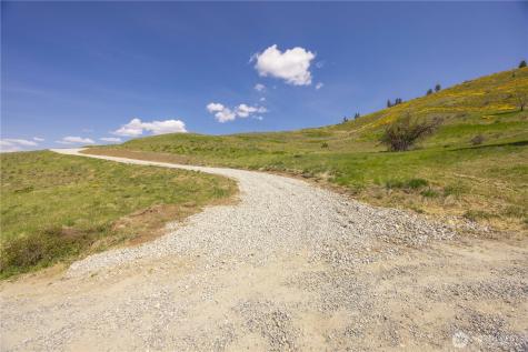 139 Mountain Ridge Lane Chelan WA 98816
