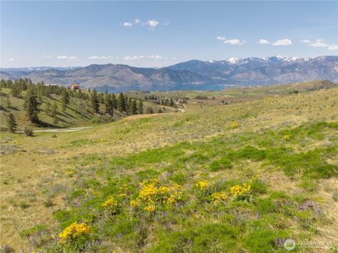 139 Mountain Ridge Lane Chelan WA 98816