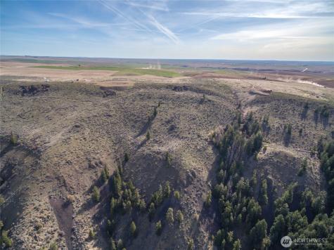 13 Road S NW Waterville WA 98858