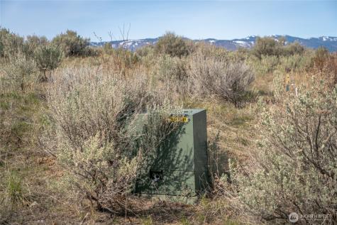 13 Road S NW Waterville WA 98858