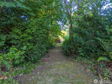 16621 188th Avenue SE Renton WA 98058