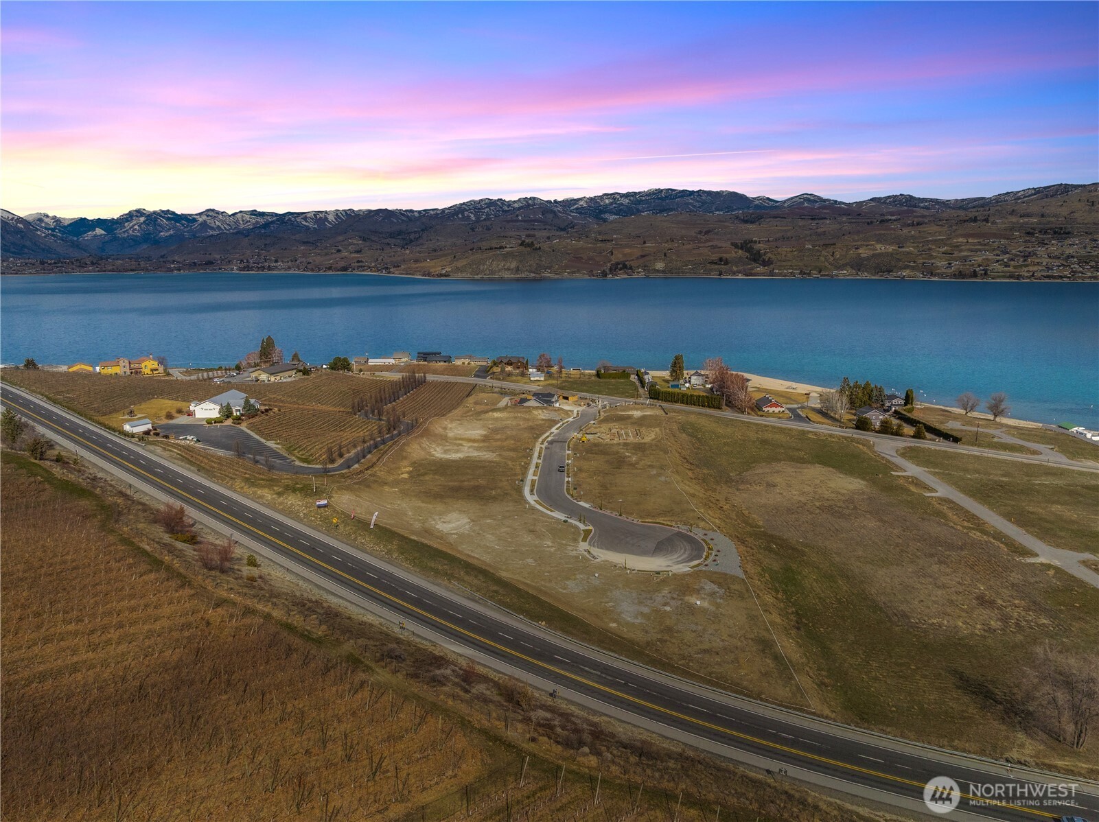 174 Loretta Lane Chelan WA 98816