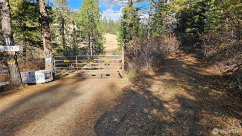 700 Dry Gulch Road Colville WA 99114