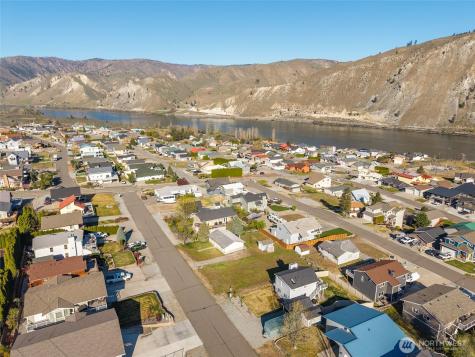 185 E Entiat Drive Orondo WA 98843