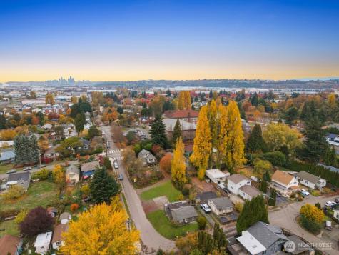 9018 7th Avenue S Seattle WA 98108