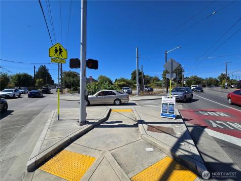 6211 Rainier Avenue S Seattle WA 98118