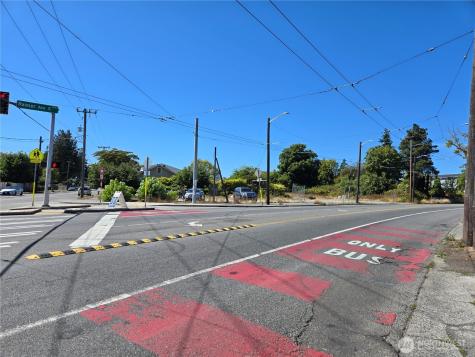 6211 Rainier Avenue S Seattle WA 98118