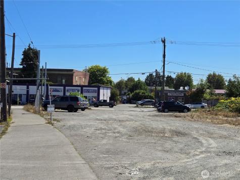 6211 Rainier Avenue S Seattle WA 98118