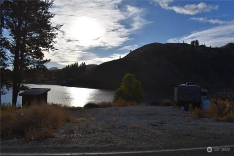 685 Loomis Oroville Road Tonasket WA 98855