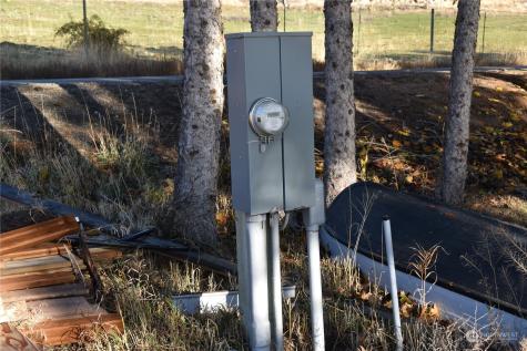 685 Loomis Oroville Road Tonasket WA 98855