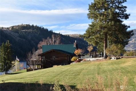 685 Loomis Oroville Road Tonasket WA 98855