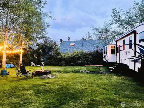 30714 N Place Ocean Park WA 98640
