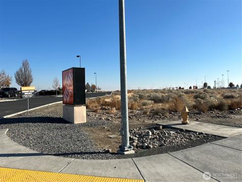 96 W Central Drive Moses Lake WA 98837