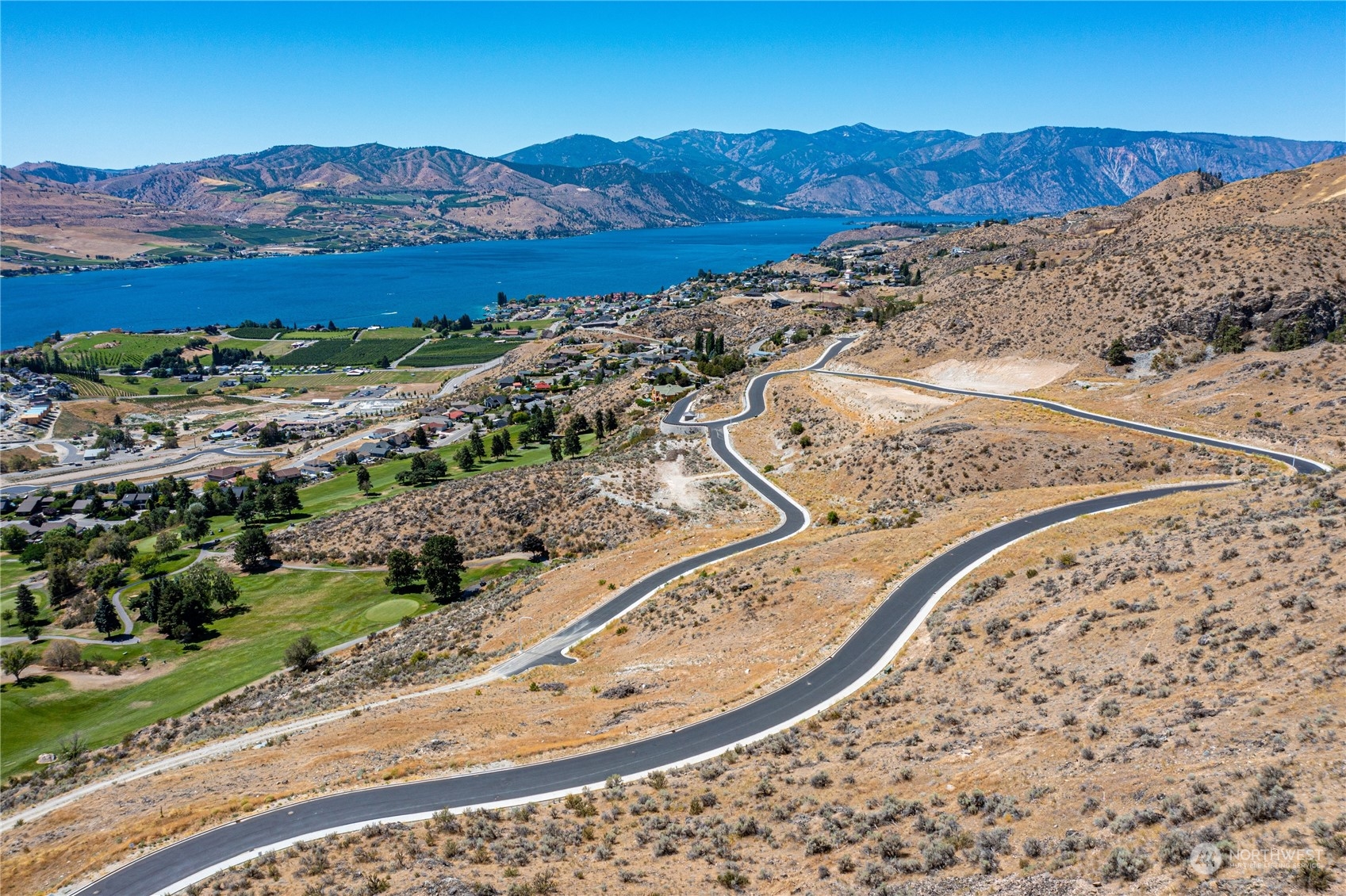 929 Long Drive Chelan WA 98816