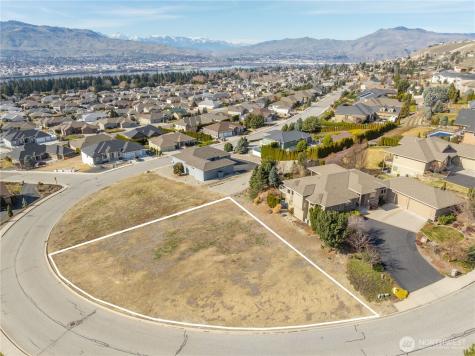 968 Briarwood Drive East Wenatchee WA 98802