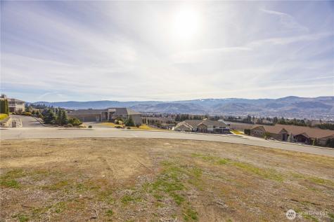 968 Briarwood Drive East Wenatchee WA 98802