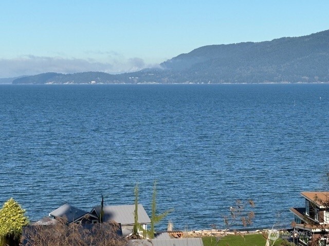 4904 Roney Road Bow WA 98232