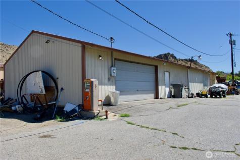 4477 NW Cascade Avenue East Wenatchee WA 98802