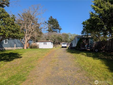 808 Magellan Avenue NE Ocean Shores WA 98569