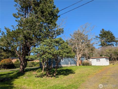 808 Magellan Avenue NE Ocean Shores WA 98569