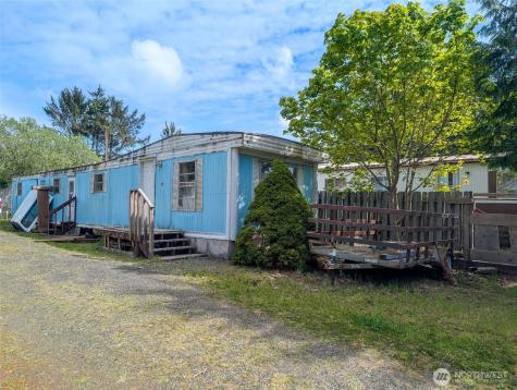 808 Magellan Avenue NE Ocean Shores WA 98569