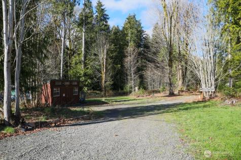 26663 Big Valley Road NE Poulsbo WA 98370