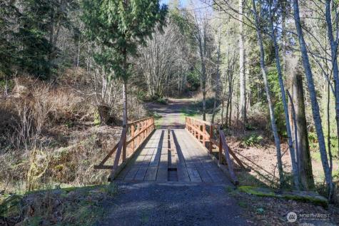 26663 Big Valley Road NE Poulsbo WA 98370
