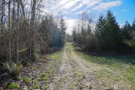 26663 Big Valley Road NE Poulsbo WA 98370