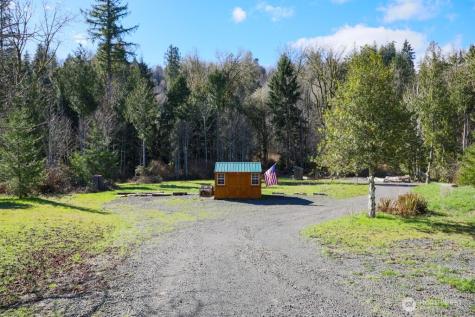 26663 Big Valley Road NE Poulsbo WA 98370