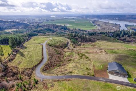 147 Lost Creek Lane Woodland WA 98674